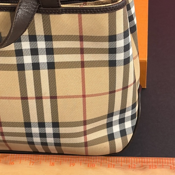 Burberry London tote bag in good condition beautiful clean - Picture 12 of 17